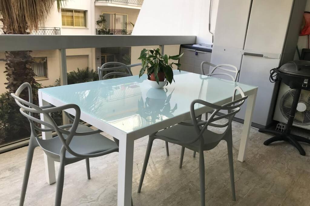 App Le Rocazur Avec Piscine Et Parking En Bord De Mer A 500M Du Centre Ville Menton Ngoại thất bức ảnh